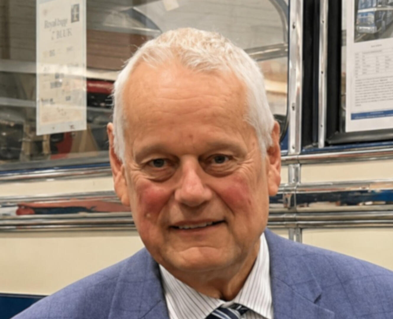 JOHANNES HÜBNER